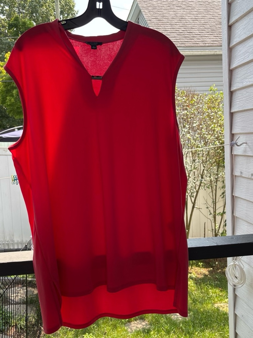 Jones New York Pink Sleeveless V-Neck Tank